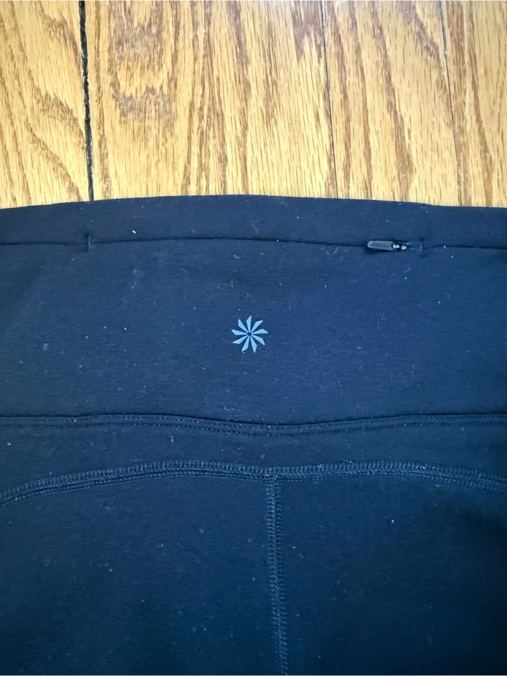 Athleta High-Rise Black Altitude Tight in Polartec Power Stretch, Size L - Picture 3 of 4